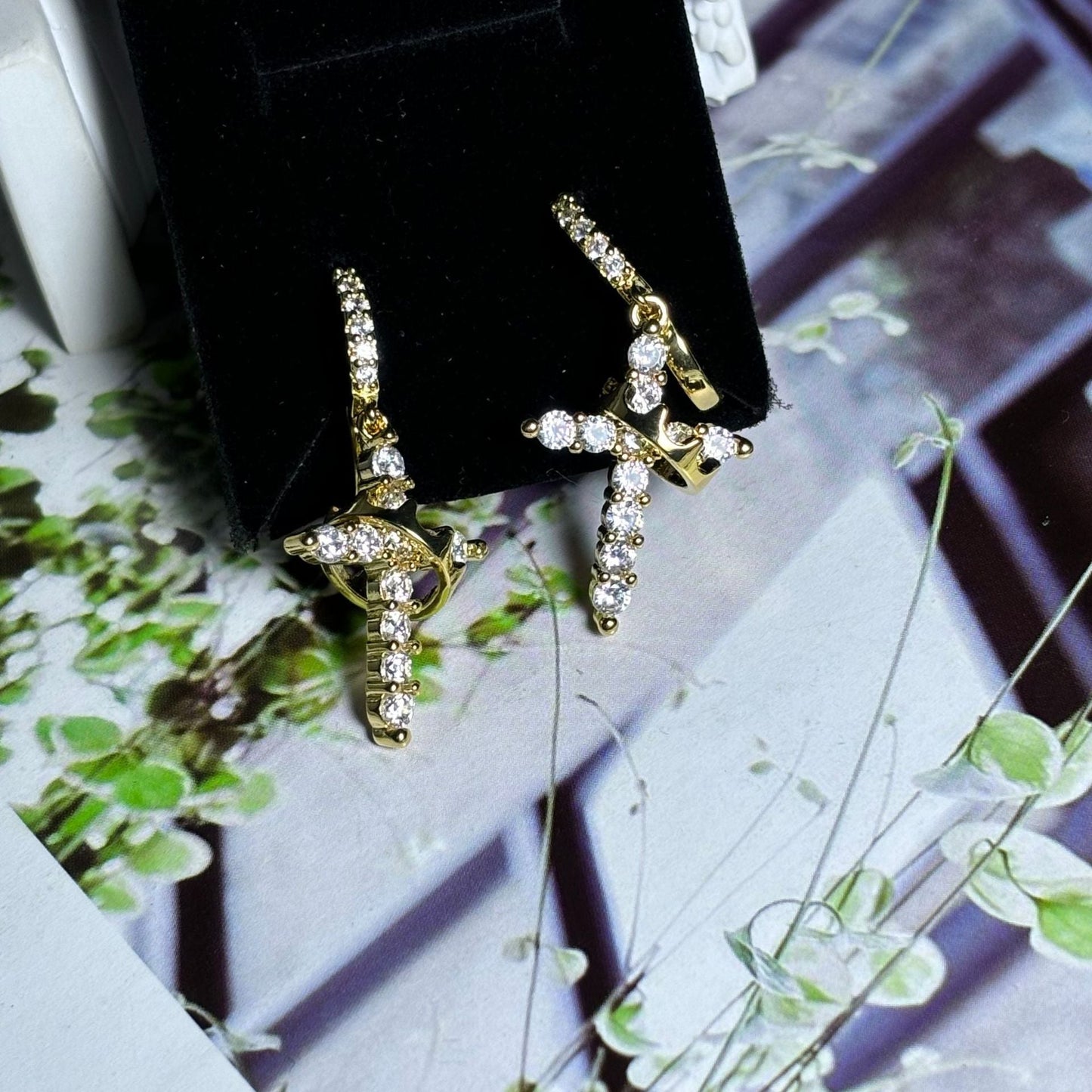 Rotating  Earrings Set with Zircon