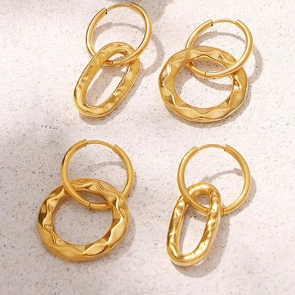 Geometric ring buckle ear ring